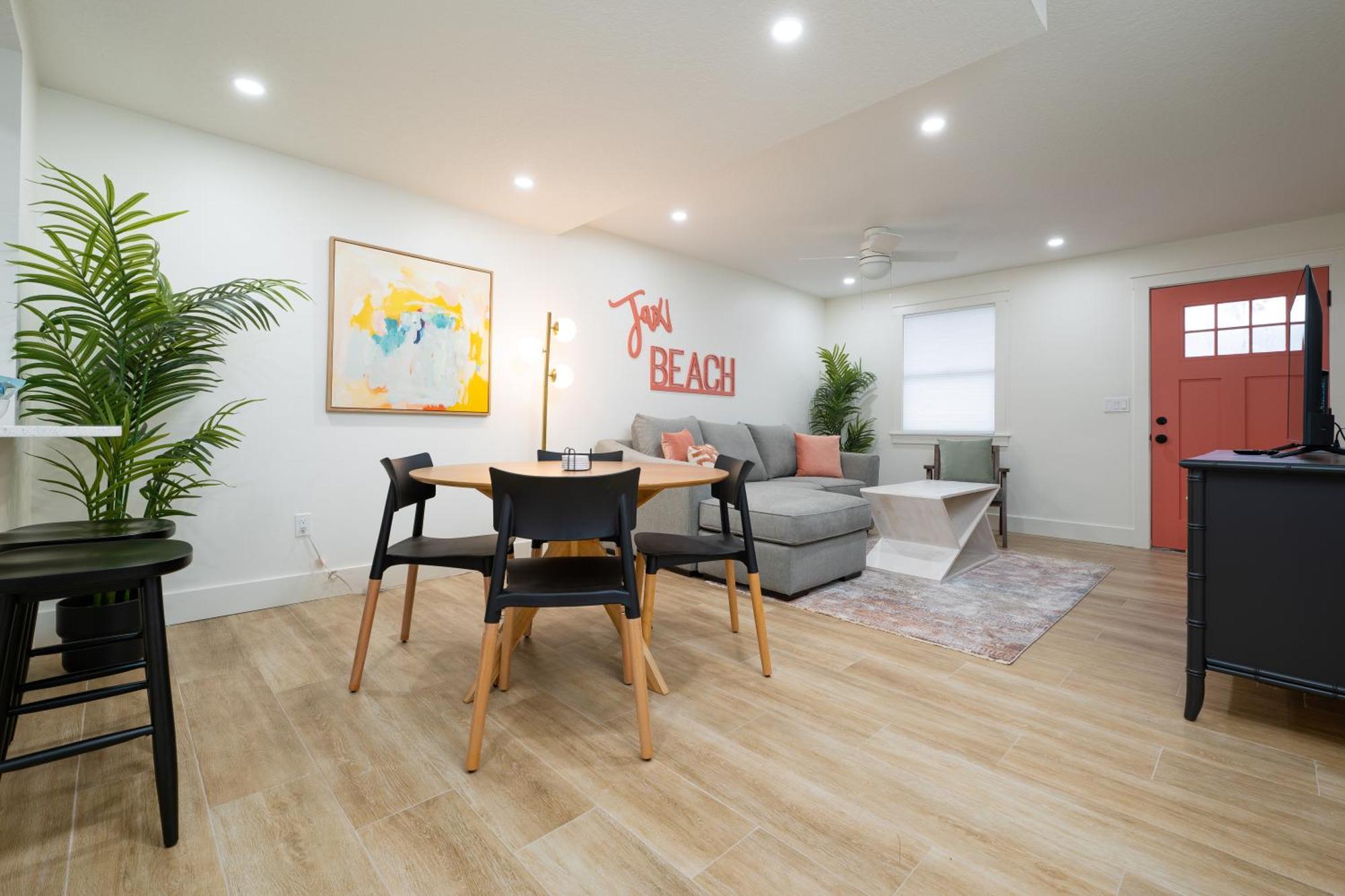 Be A Nomad Lovely 2Br 1Blk From The Ocean Джаксънвил Бийч Екстериор снимка