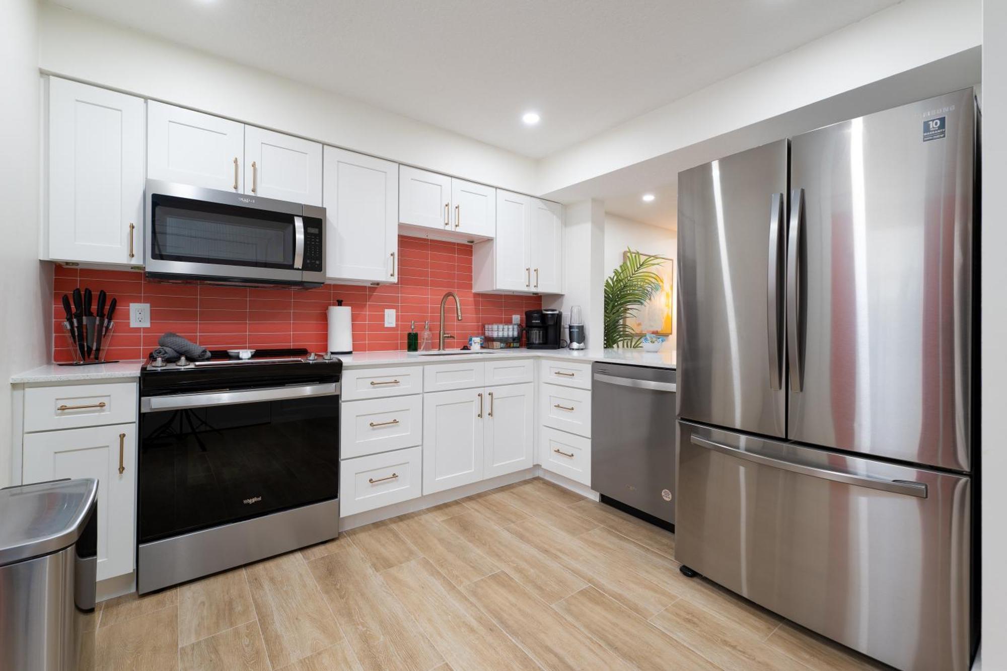 Be A Nomad Lovely 2Br 1Blk From The Ocean Джаксънвил Бийч Екстериор снимка