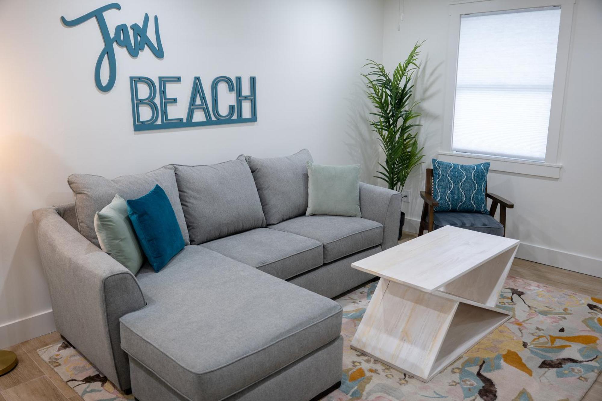Be A Nomad Lovely 2Br 1Blk From The Ocean Джаксънвил Бийч Екстериор снимка