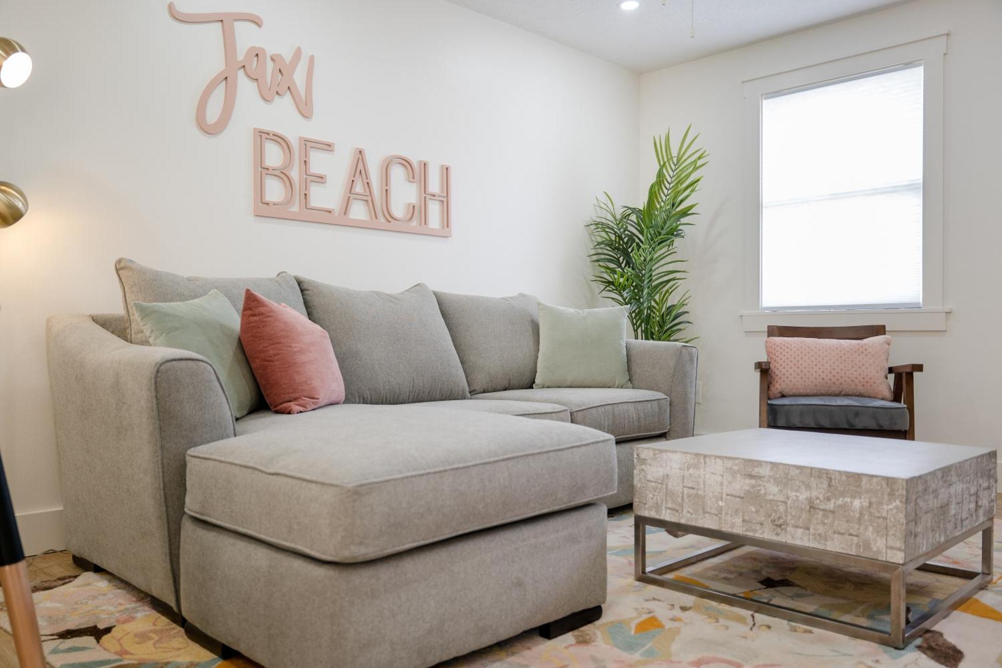 Be A Nomad Lovely 2Br 1Blk From The Ocean Джаксънвил Бийч Екстериор снимка